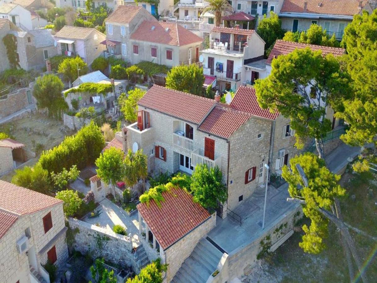Apartments Racic Bol Esterno foto